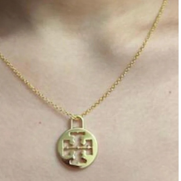 Tory Burch Charm - Picture 8 of 13